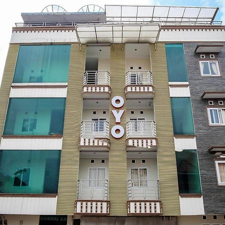 Oyo 294 Andrea Residence Syariah Medan Exteriér fotografie