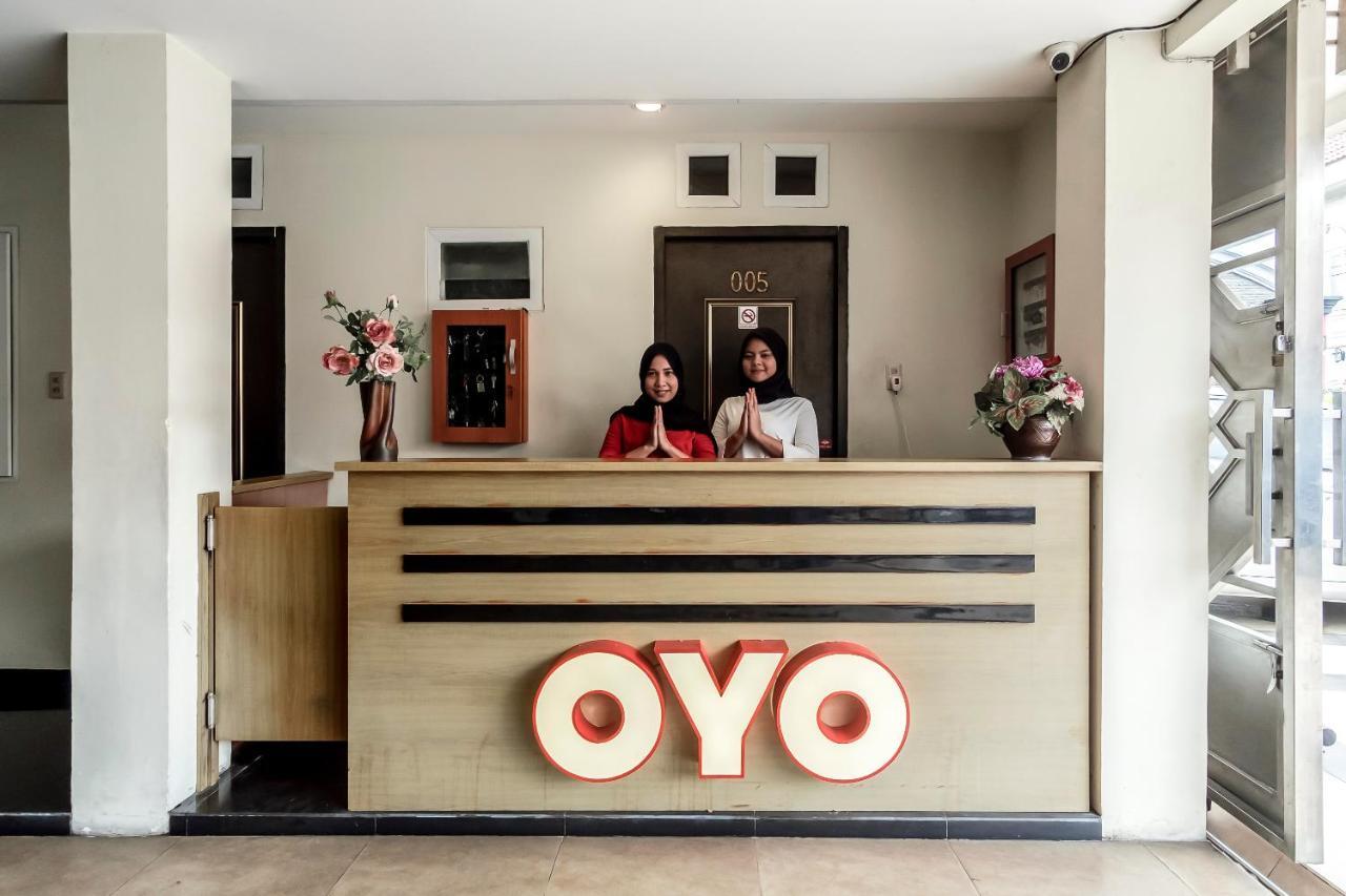 Oyo 294 Andrea Residence Syariah Medan Exteriér fotografie