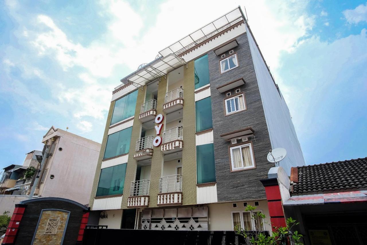 Oyo 294 Andrea Residence Syariah Medan Exteriér fotografie
