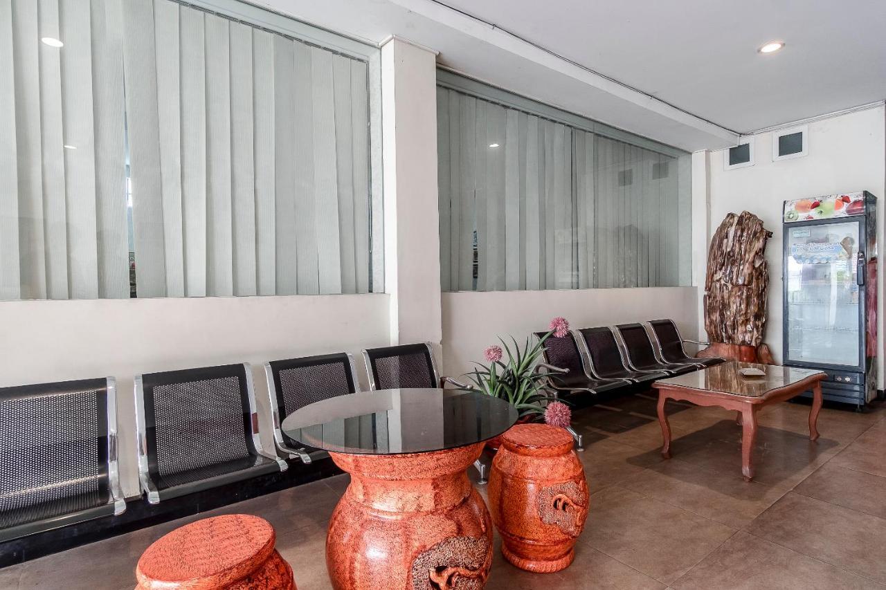 Oyo 294 Andrea Residence Syariah Medan Exteriér fotografie